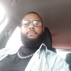 Meet your Posher, Derrick